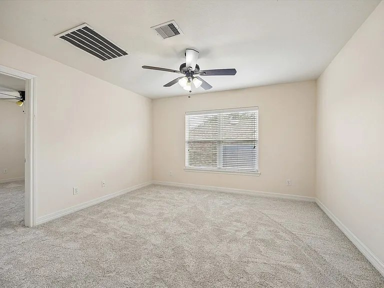 10108 Hidden Creek Falls Ln — Photo 20