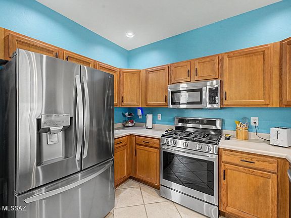 4th image of 441 W Deerwood Ln
