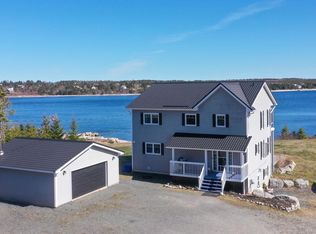 102 Oceantide Ln W, East Pennant, NS B3V0E9