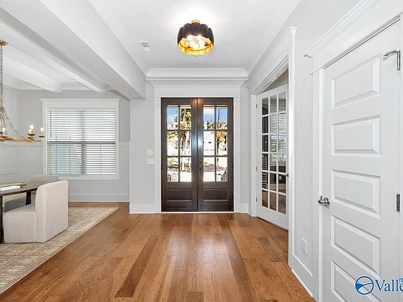4th image of 40 Ridge Bluff Cir