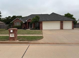 1405 Continental Way, Mustang, OK 73064
