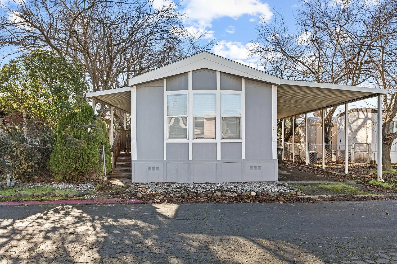 51 Kit Ct photo 1