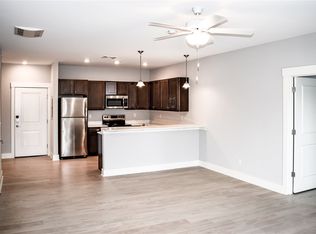 3 Broom Shop Ln APT 204, Latham, NY 12110