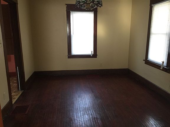 5th image of 1257 Rose Ave
