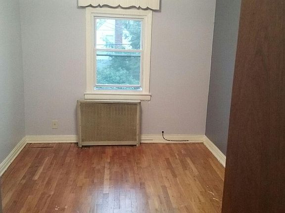 4th image of 589 E 93rd St #1A