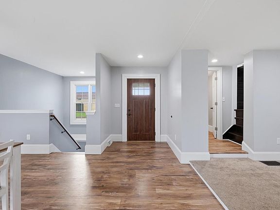 5th image of 413 N Tarrant Road