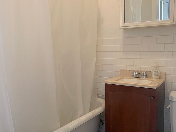 2nd image of 1275 N Pearl St APT 20