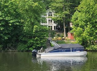 67 Cedar Dr, Danbury, CT 06811