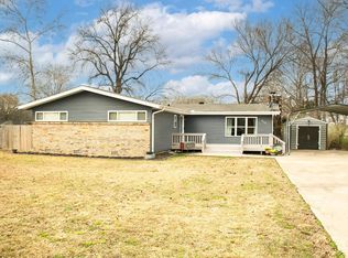 910 Markham St, Ward, AR 72176