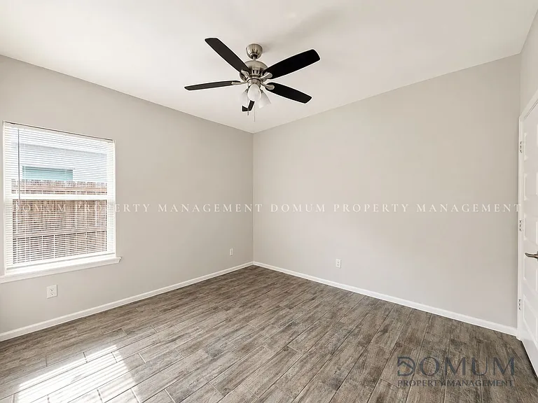 3302 Wolf Creek Ave #3 — Photo 11
