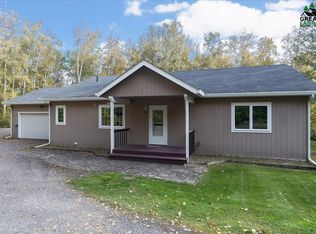 560 Derbyshire Dr, Fairbanks, AK 99709