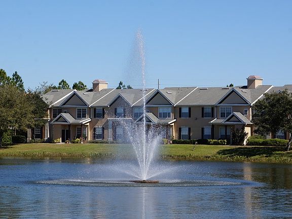 3rd image of 1626 Grand Isle Dr