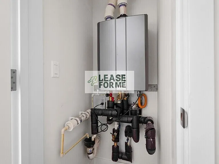 848 S Mariposa Ave #702 — Photo 24