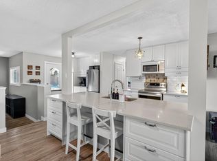 26 Woodfield Dr, Strathcona County, AB T8A 4A3