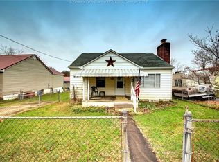 532 Railroad St, Bancroft, WV 25011