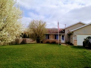 5736 Longest Dr, South Beloit, IL 61080