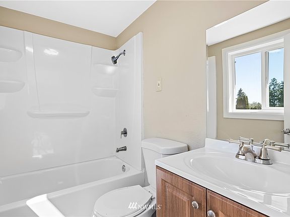 5th image of 20225 108th Ave SE
