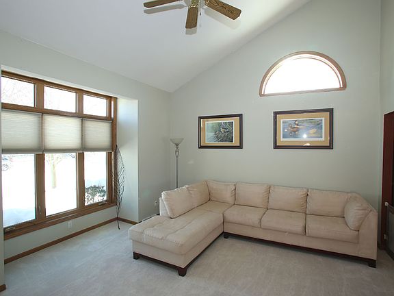 5th image of 6725 S Tumblecreek Dr