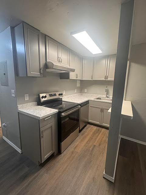 1st image of 107 Davis St #11