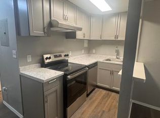 107 Davis St #11, Anchorage, AK 99508