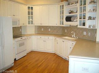 700 Glendevon Ct N, Whitsett, NC 27377