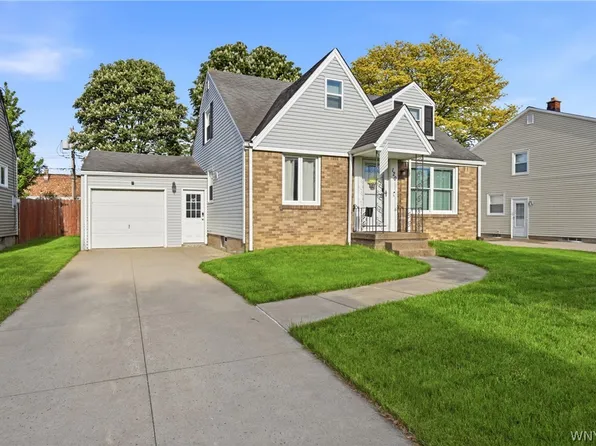 120 Sherwin Dr, Tonawanda, NY 14150