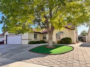 3869 Moongate Cir, Las Vegas, NV 89103
