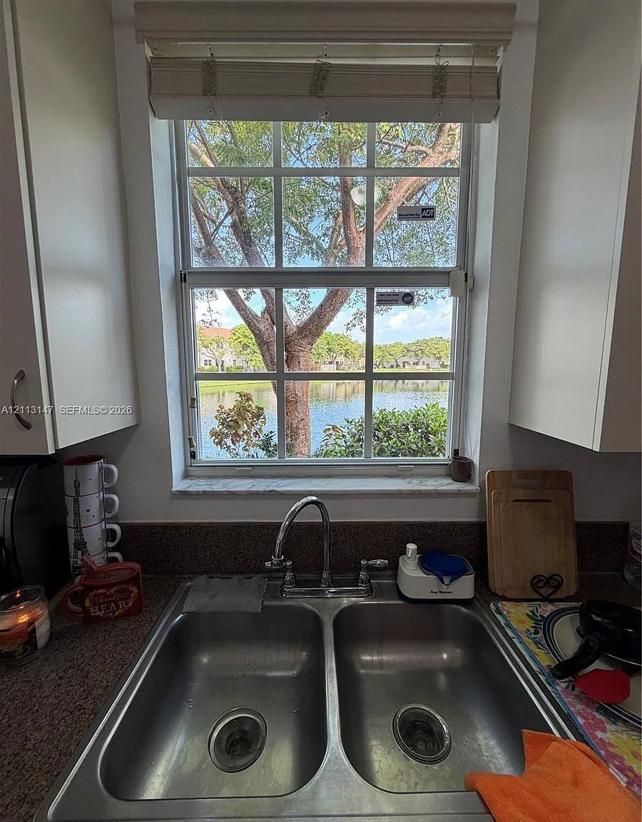 Portofino Villas West — Photo 2