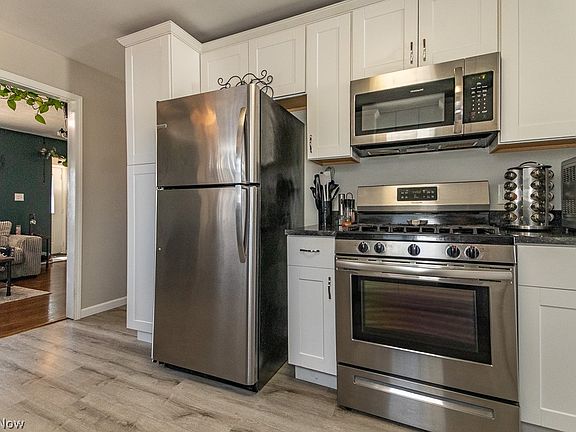 4th image of 29023 Weber Ave