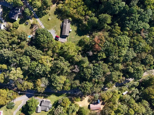 913 Gravely Rd, Kingsport, TN 37660