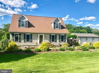 19 Rock Church Ln, Elverson, PA 19520