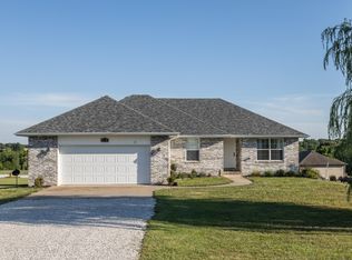 216 Highpoint Rd, Clever, MO 65631