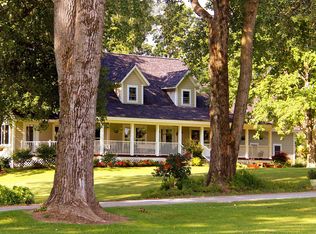 60 Holiday Point Road, North Hero, VT 05474