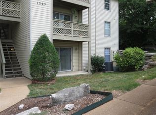 1205 Mangrove Ln APT 2, Saint Louis, MO 63125