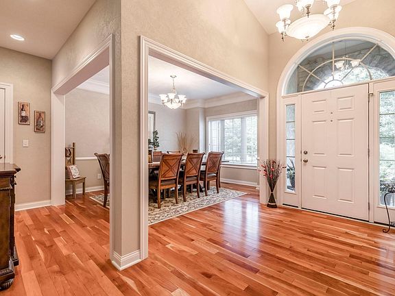 4th image of 1844 Hazelwood Dr