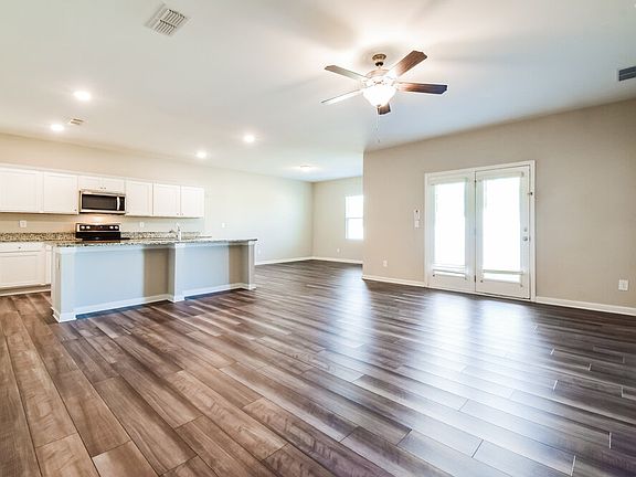 4th image of 3939 Kendrick Cir