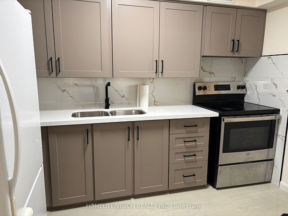 4th image of 1338 York Mills Rd #809