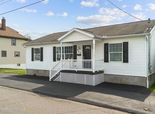 612 Sanderson Ave, Olyphant, PA 18447
