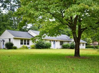 1720 Forest Dr, Camden, SC 29020