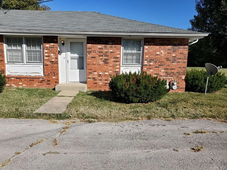 521 E Downing St #A — Photo 1