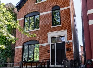 2017 W Huron St, Chicago, IL 60612