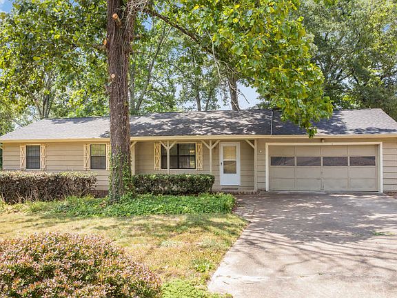 2nd image of 5307 Village Garden Dr