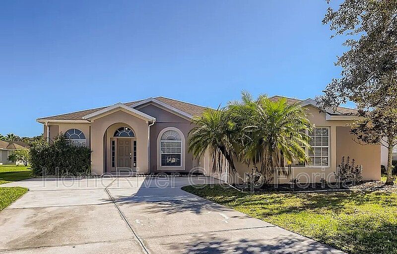 1st image of 2312 Meadow Oak Cir