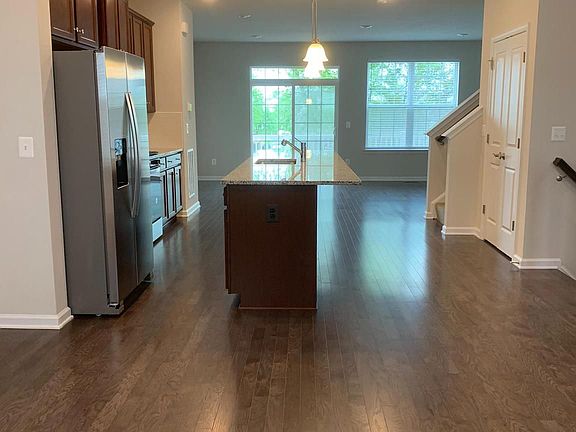 4th image of 11005 Blackburn Cove Ln