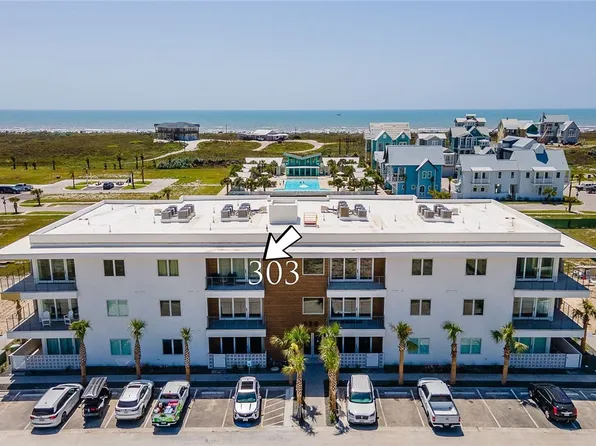 630 Center Sq W #303, Port Aransas, TX 78373