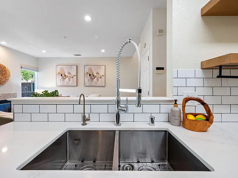 703 Star Jasmine Ct — Photo 13