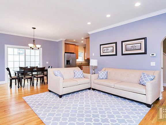 5th image of 580 Fairfield Ave APT 1