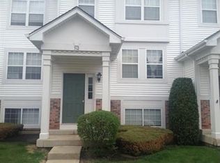 512 Holiday Ln, Hainesville, IL 60073