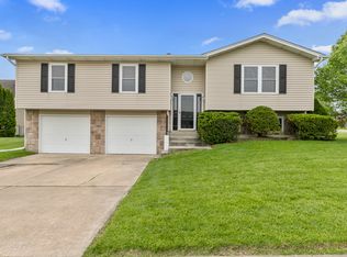 408 Fox Den Ln, Wentzville, MO