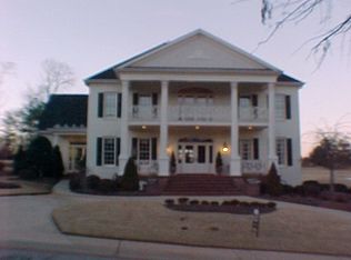 10 Baronne Ct, Greer, SC 29650